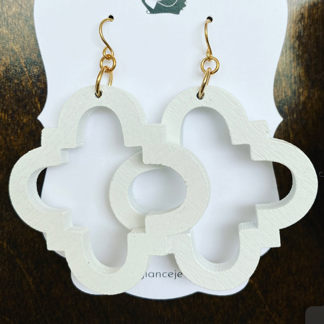 Wooden quatrefoil earrings, white